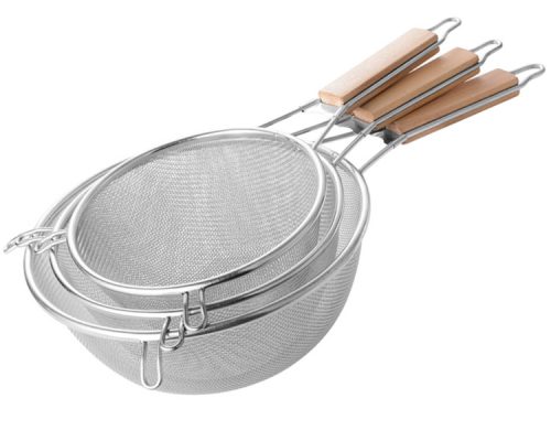 Colador con Mango de Madera